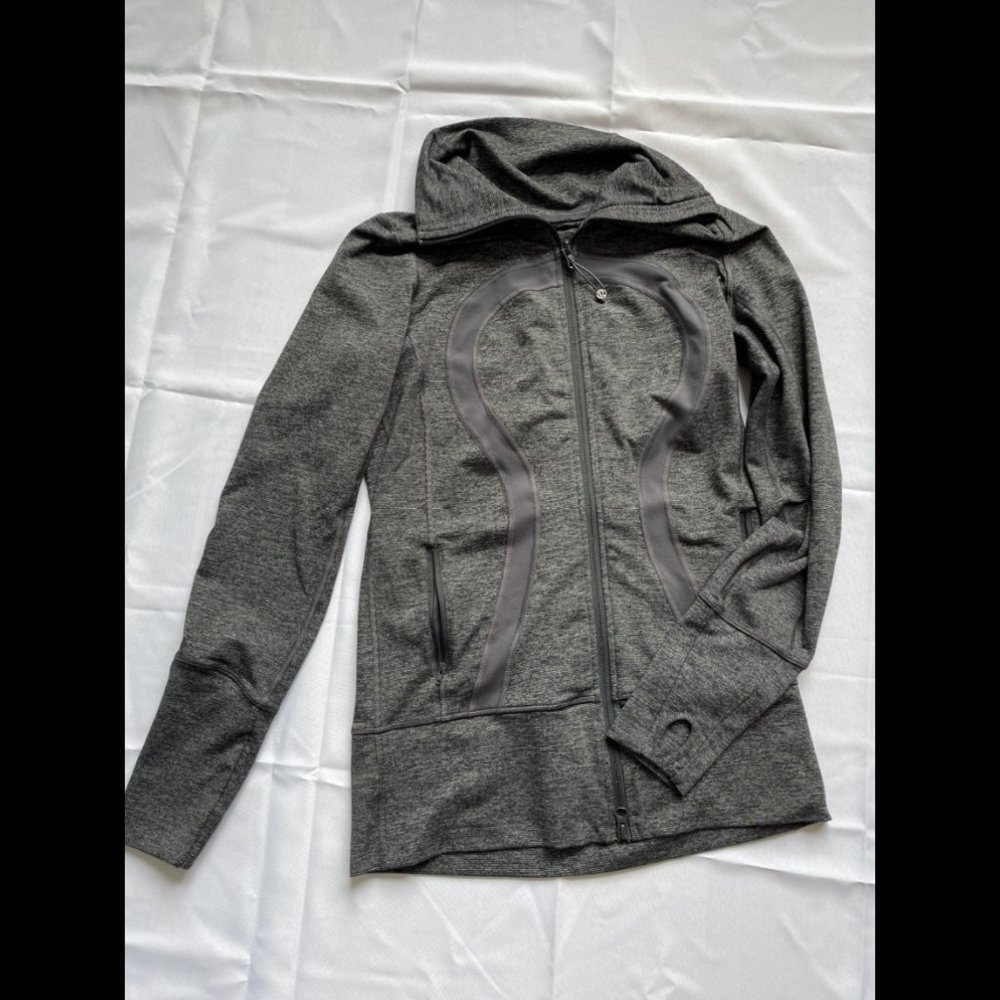 Lululemon Define Jacket, Size 6